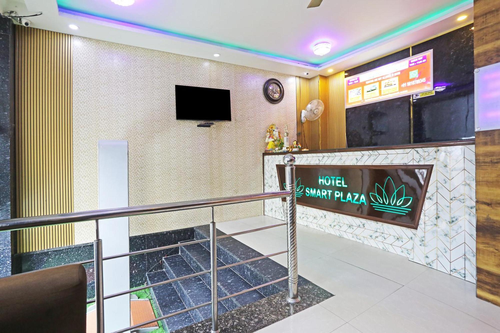 Hotel Smart Plaza By Smart Group Nueva Delhi Exterior foto